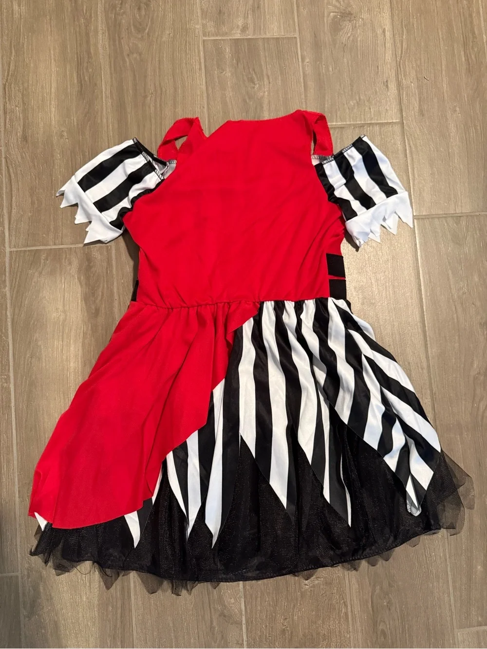 Disney Cruise Halloween Cosplay Pirate Costume - Girls Medium 8/10